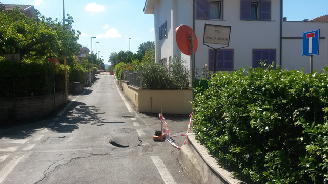Dal 5 al 20/05/2016 modifiche alla viabilità Zona Morena/Via Bleriot per sprofondamento sede stradale Dal 5 al 20/05/2016 modifiche alla viabilità Zona Morena/Via Bleriot per sprofondamento sede stradale