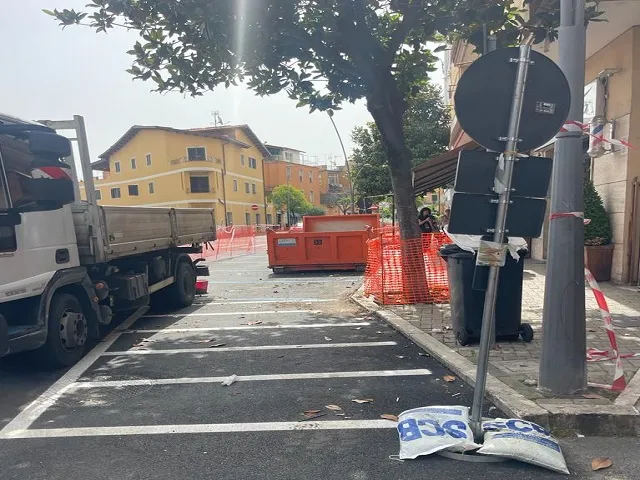 Ciampino, in corso lavori di manutenzione dei marciapiedi 