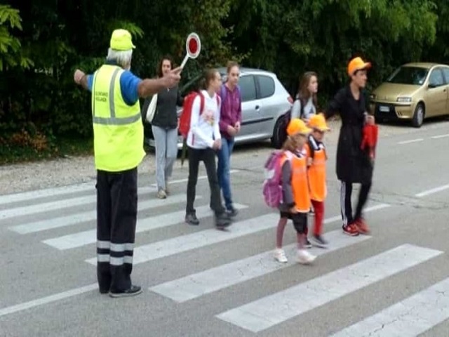 Bando Nonni civici - accompagnatori scuolabus