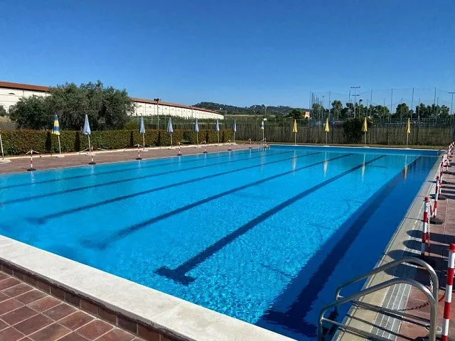 Piscina comunale, al via la stagione estiva 2024