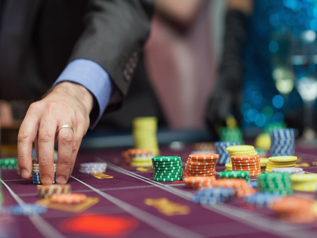 Avviso agli esercenti che gestiscono apparecchi per il gioco d'azzardo