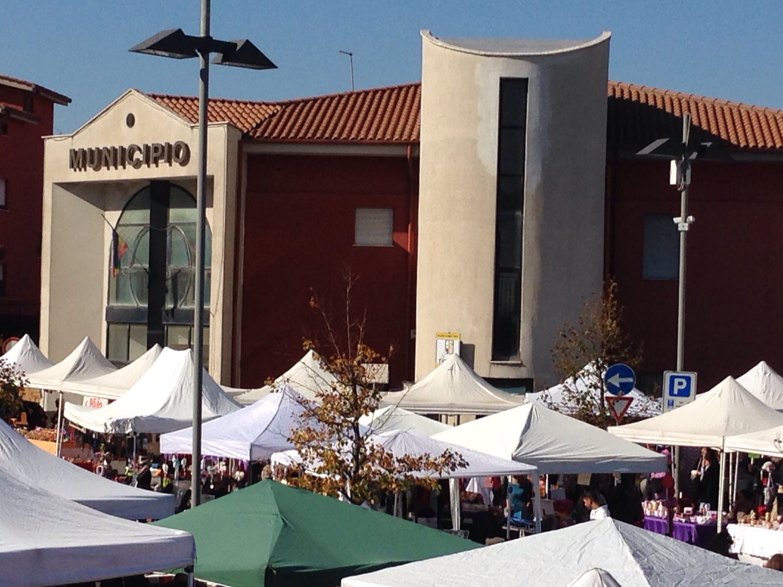 Domenica 3 marzo 2019, Mercatino dell'Antiquariato o Quasi