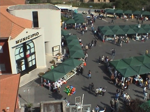 A Ciampino domenica 10 aprile, appuntamento con il Mercatino dell'Antiquariato o quasi...