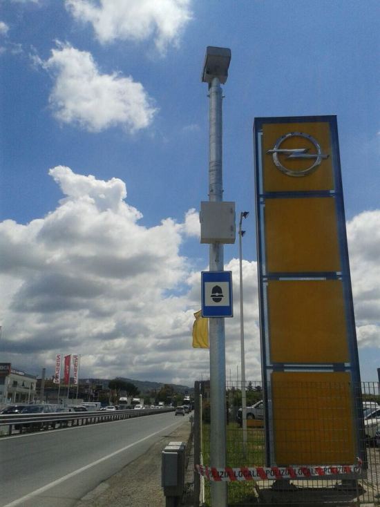 Ciampino. La Polizia locale installa un "Velocar Red&Speed Evo Radar" su Via Appia Nuova